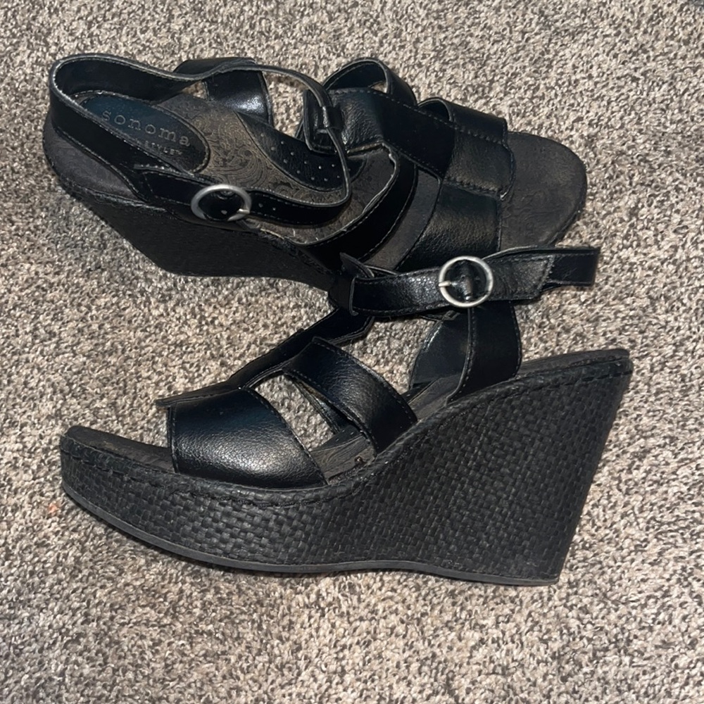 Sonoma Black Heels